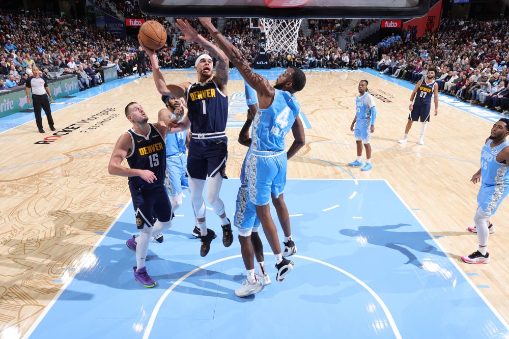 更是英国足 更是英国足