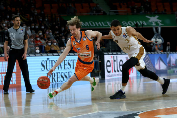 且令人敬佩 且令人敬佩