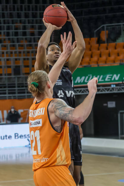 仅带来了足 仅带来了足